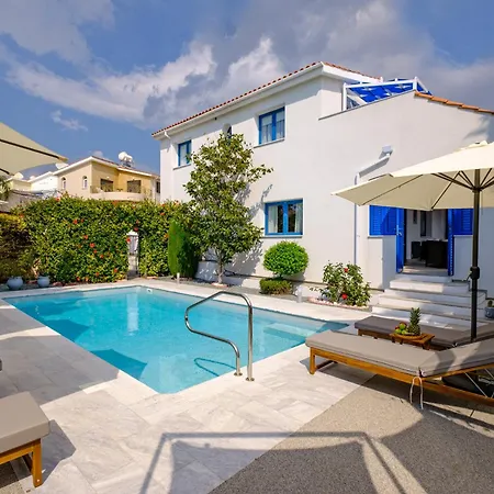 Villa Azure Luxury By Nomads Peyia